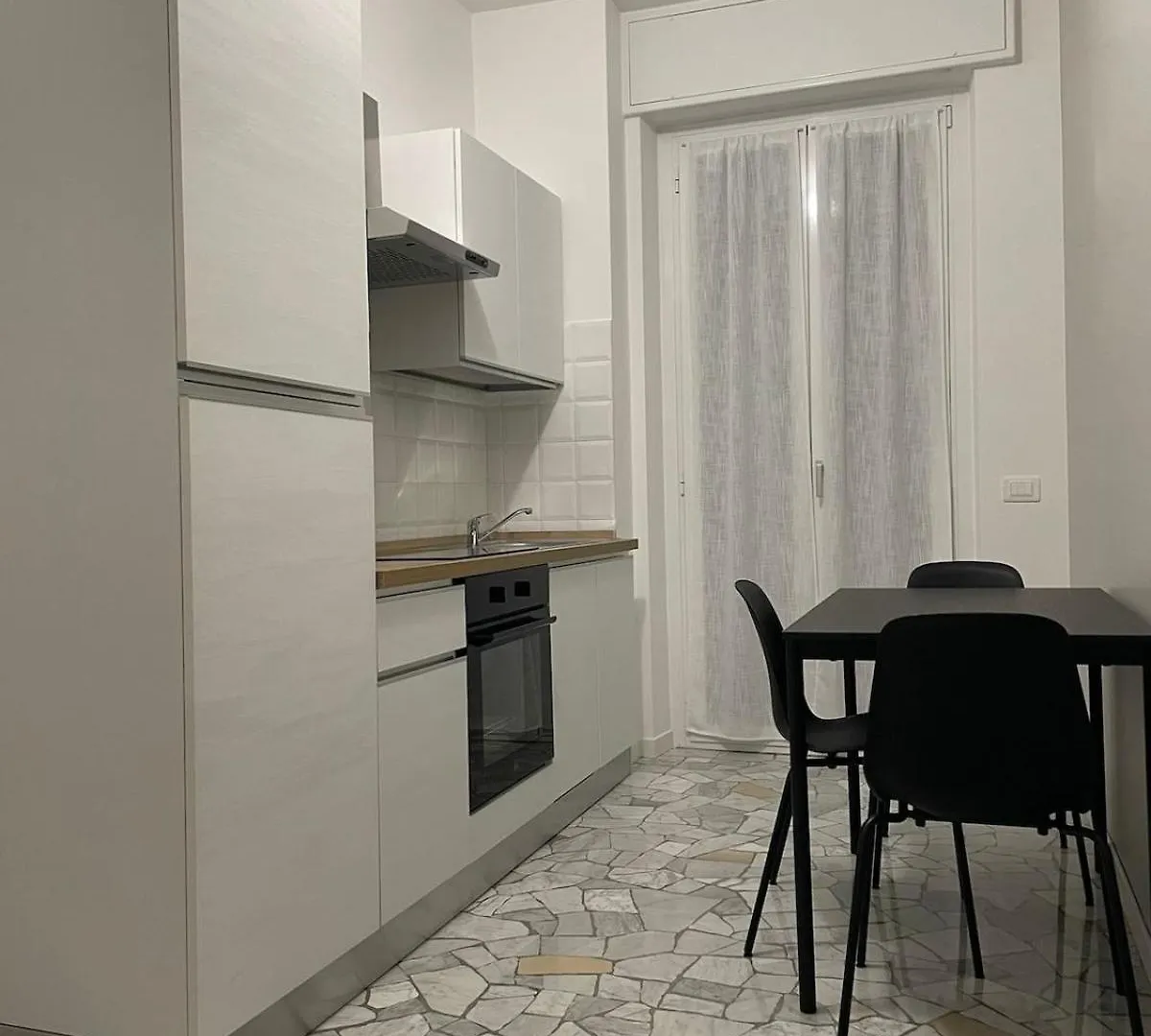 Apartment M4 Tolstoj - Duomo Tortona Navigli Area Milan Italy